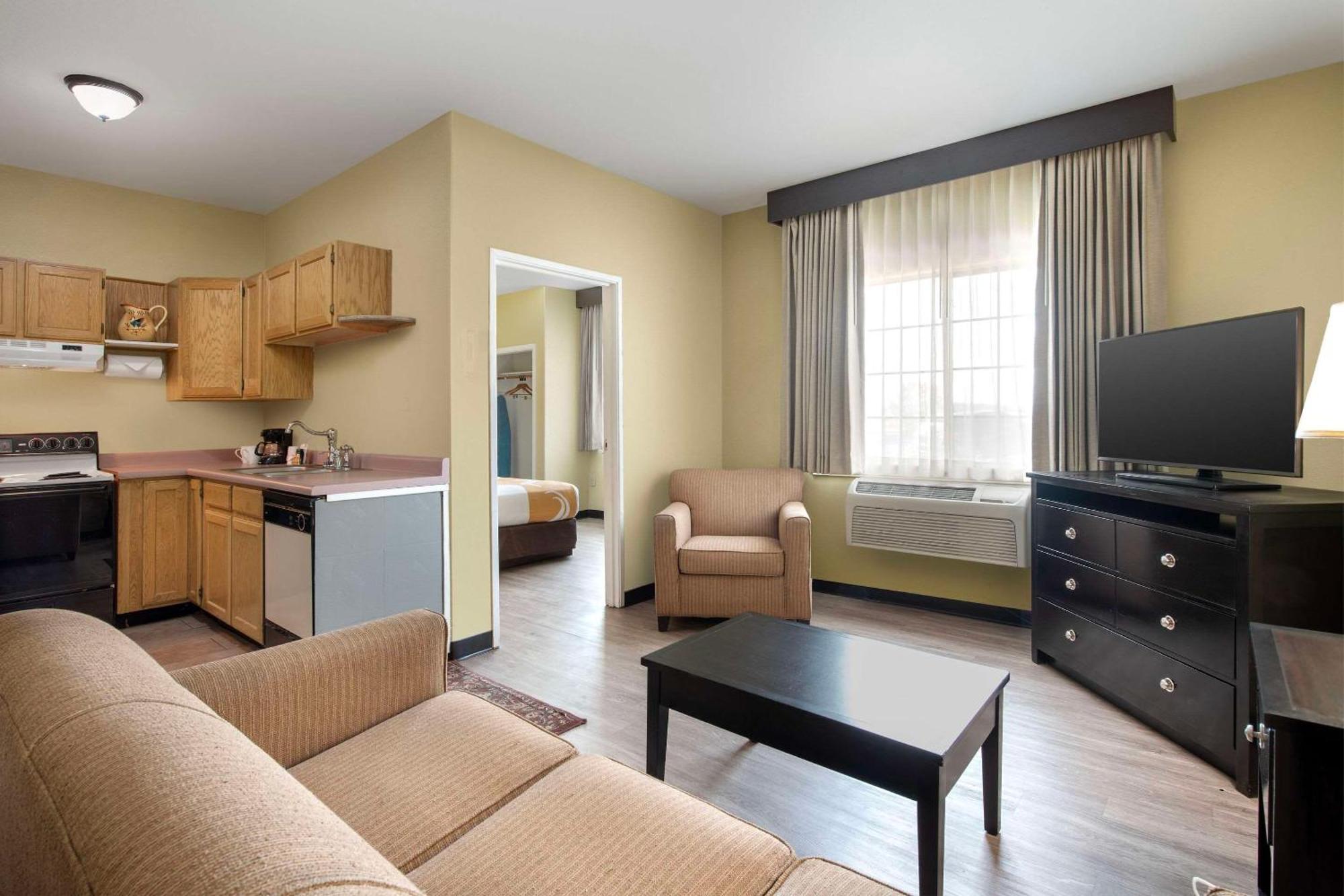 Quality Inn & Suites Gallup I-40 Exit 20 Buitenkant foto