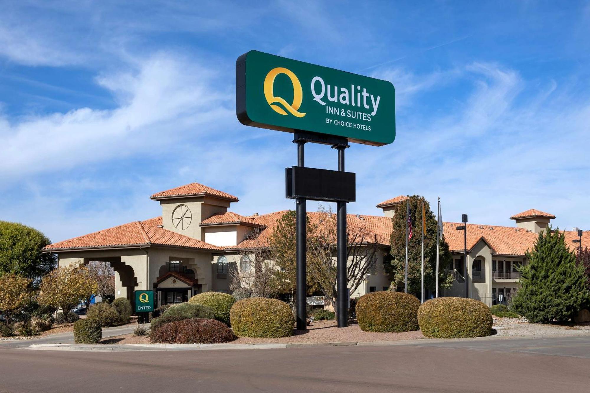 Quality Inn & Suites Gallup I-40 Exit 20 Buitenkant foto